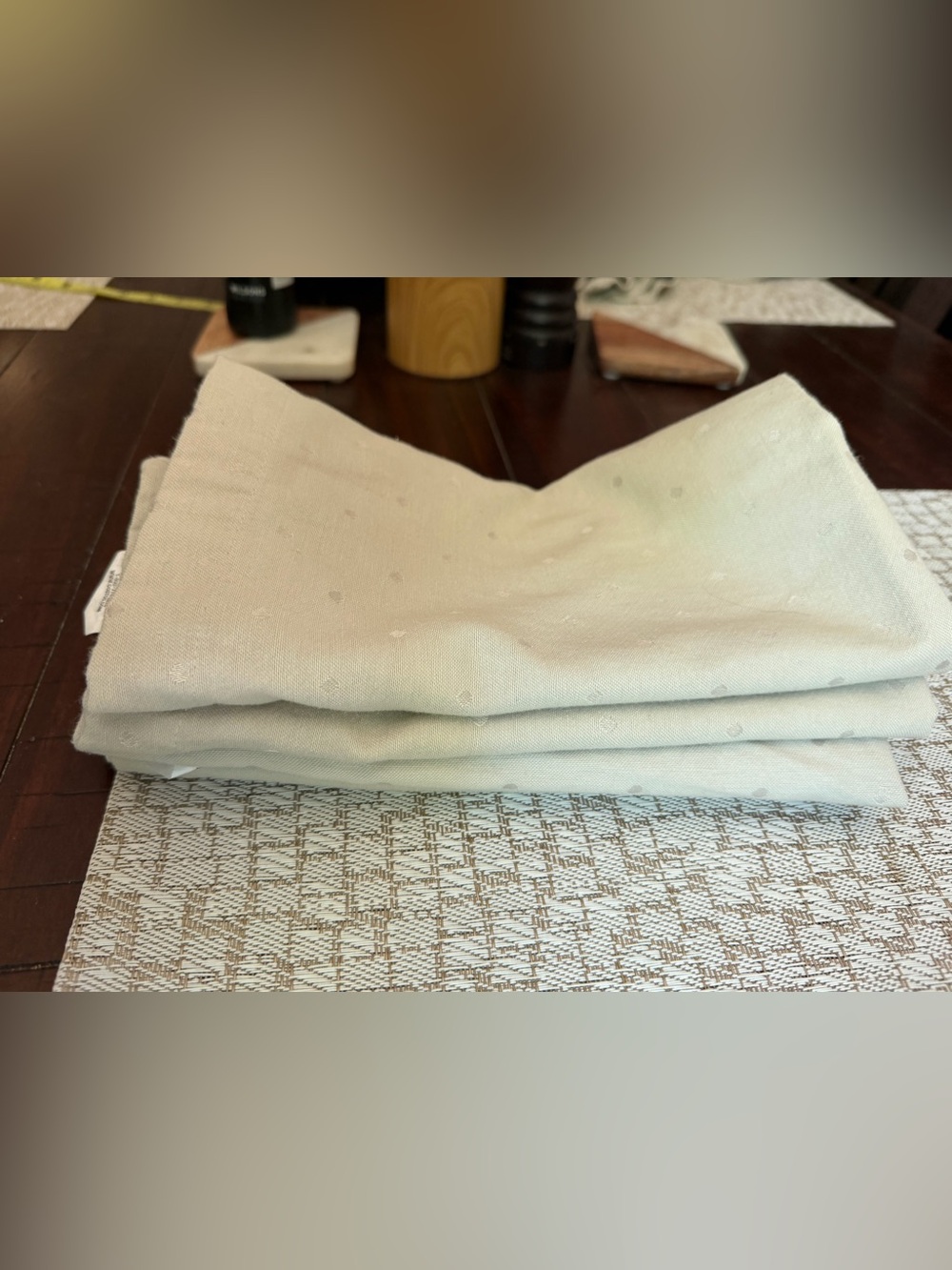 Kate Spade cotton table napkins polka dotted beige